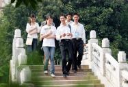 [组图]新华软件学院让高校毕业生“电力十足”