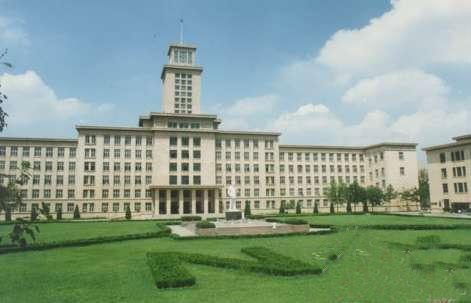 南开大学