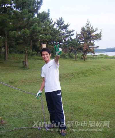 2009年度“全市优秀共青团干部”颜陈陈老师