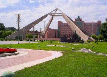 佳木斯大学