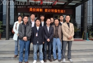 新华学子奇葩一朵：小荷才露尖尖角 早有蜻蜓立上头