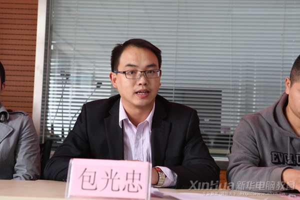创业培训师代表包光忠在开班仪式上讲话