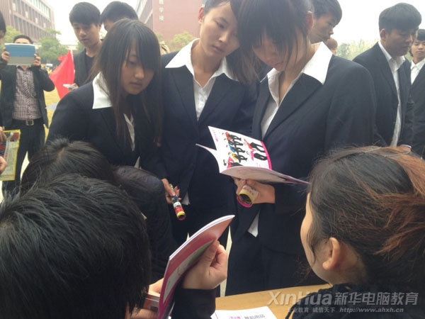 服装类的企业很受女同学的欢迎