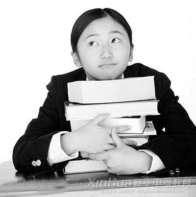 初高中生因学习压力大而厌学