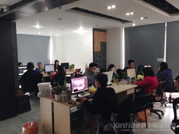 应聘学子现场设计作品 以便企业选拨优秀人才