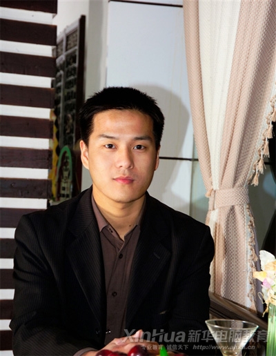 工作中的孙健